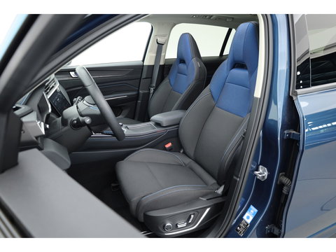 Lynk & Co 01 1.5 MY22 | Pano | Adapt. Cruise | Apple CarPlay & Android Auto | Infinity | 360cam | Stoelverw. | Memory