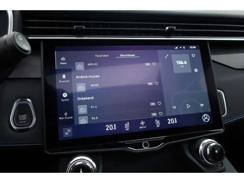 Lynk & Co 01 1.5 MY23 | Zwartehemel | Pano | 360cam + PDC | Adapt. Cruise | Memory | Stoelverw. | Apple CarPlay X