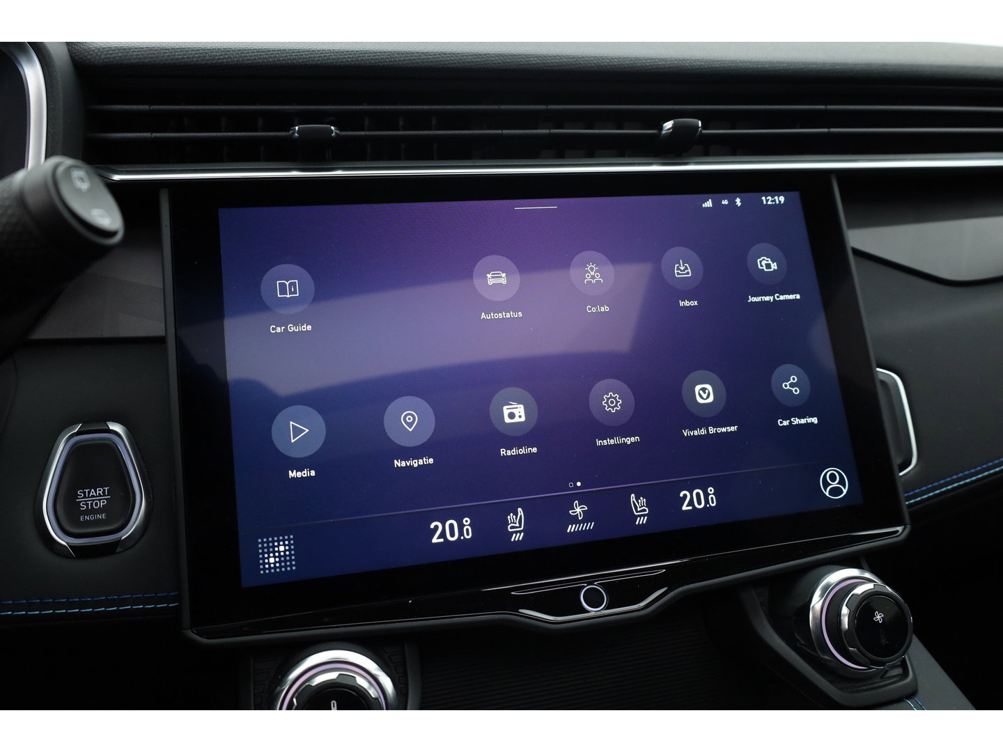 Lynk & Co 01 1.5 MY23 | Zwartehemel | Pano | 360cam + PDC | Adapt. Cruise | Memory | Stoelverw. | Apple CarPlay X