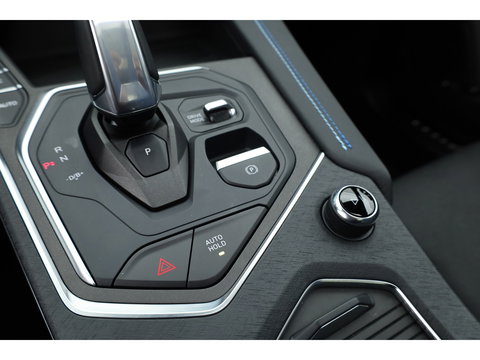 Lynk & Co 01 1.5 MY23 | Zwartehemel | Pano | 360cam + PDC | Adapt. Cruise | Memory | Stoelverw. | Apple CarPlay X