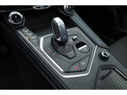 Lynk & Co 01 1.5 MY23 | Zwartehemel | Pano | 360cam + PDC | Adapt. Cruise | Memory | Stoelverw. | Apple CarPlay X