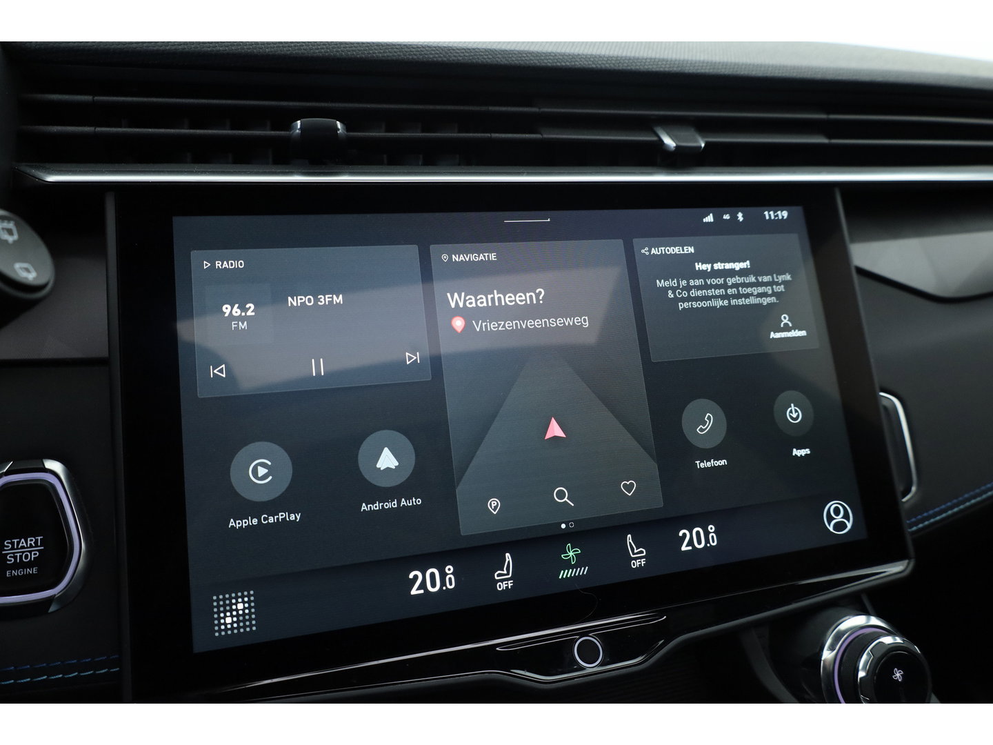 Lynk & Co 01 1.5 PHEV 261PK MY23 | Donkere hemel | S/K-panodak | 360*+ PDC | Adapt. Cruise | Memory | Stoelverw. | Elek. klep | LM 20" | Led | Nav+App.Connect