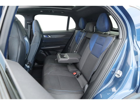 Lynk & Co 01 1.5 PHEV 261PK MY23 | Donkere hemel | S/K-panodak | 360*+ PDC | Adapt. Cruise | Memory | Stoelverw. | Elek. klep | LM 20" | Led | Nav+App.Connect