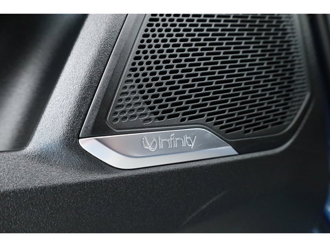 Lynk & Co 01 1.5 PHEV 261PK MY23 | Donkere hemel | S/K-panodak | 360*+ PDC | Adapt. Cruise | Memory | Stoelverw. | Elek. klep | LM 20" | Led | Nav+App.Connect