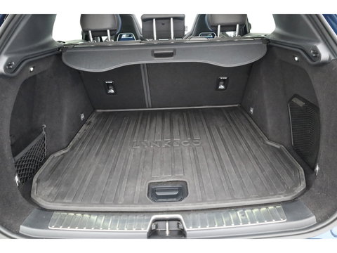 Lynk & Co 01 1.5 PHEV 261PK MY23 | Donkere hemel | S/K-panodak | 360*+ PDC | Adapt. Cruise | Memory | Stoelverw. | Elek. klep | LM 20" | Led | Nav+App.Connect