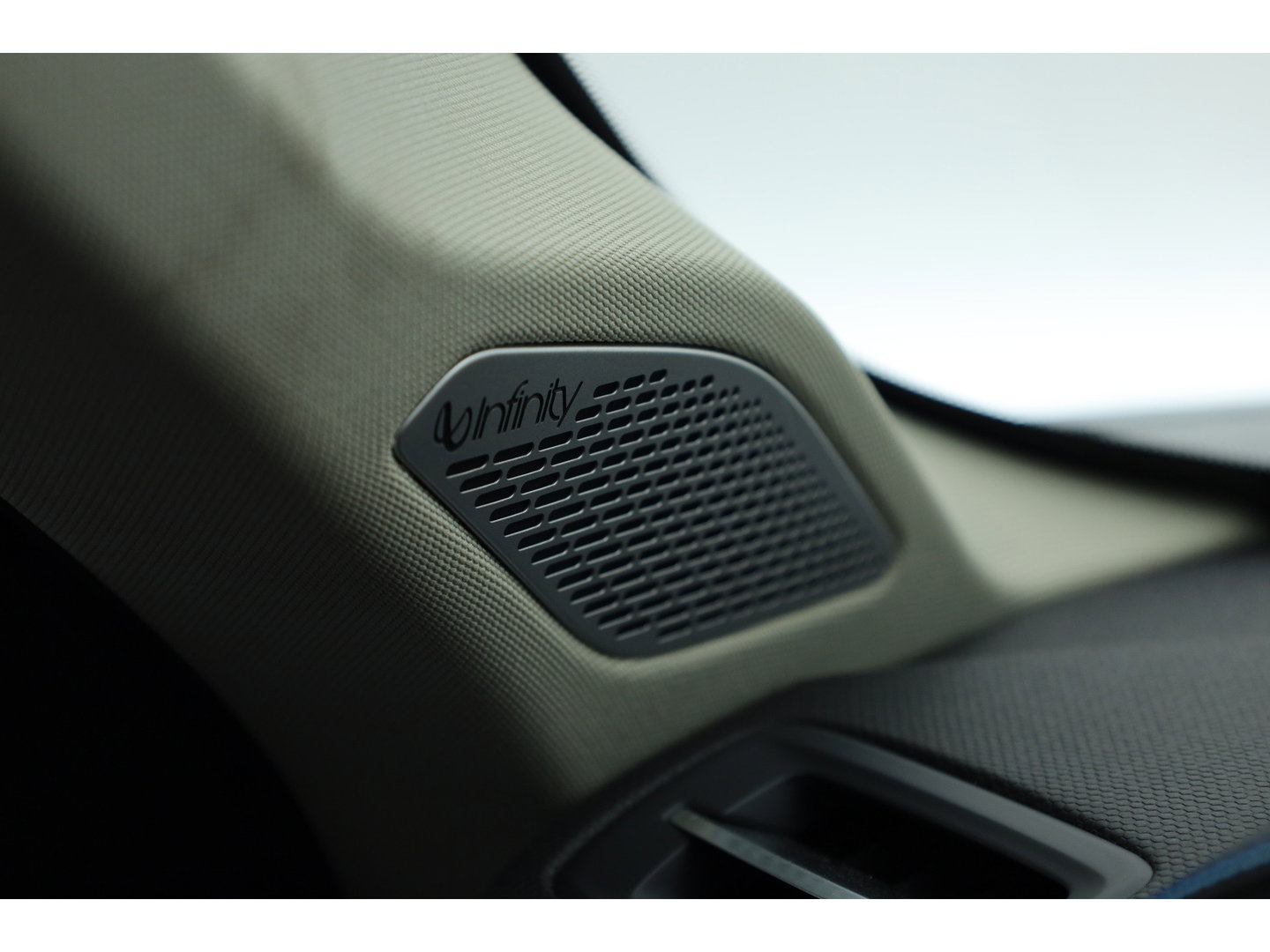 Lynk & Co 01 1.5 PHEV 261PK MY22 | Pano | Adapt. Cruise | Apple CarPlay & Android Auto | Infinity | 360cam | Stoelverw. | Memory