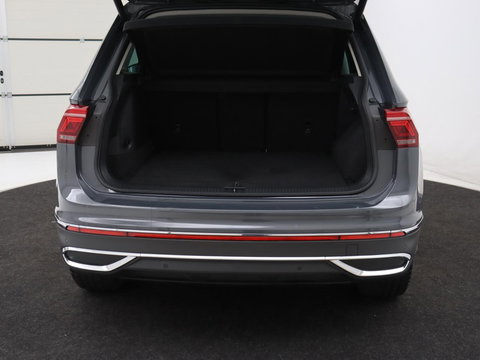 Volkswagen Tiguan 1.4 TSI eHybrid Life Business | SOH 93,8% | Panoramadak | Leder | Stoelverwarming | 360 Camera | Adaptive cruise | Virtual Cockpit | Carplay | Park Assist | Keyless | Navigatie | PHEV | Plug In