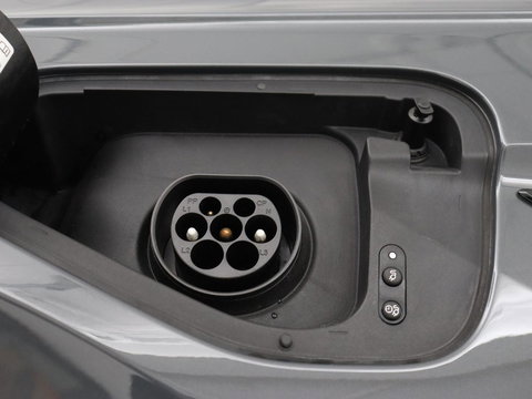 Volkswagen Tiguan 1.4 TSI eHybrid Life Business | SOH 93,8% | Panoramadak | Leder | Stoelverwarming | 360 Camera | Adaptive cruise | Virtual Cockpit | Carplay | Park Assist | Keyless | Navigatie | PHEV | Plug In