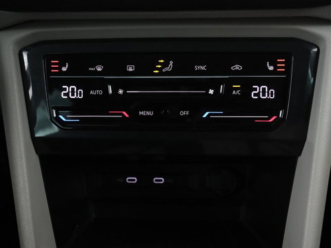 Volkswagen Tiguan 1.4 TSI eHybrid Life Business | SOH 93,8% | Panoramadak | Leder | Stoelverwarming | 360 Camera | Adaptive cruise | Virtual Cockpit | Carplay | Park Assist | Keyless | Navigatie | PHEV | Plug In