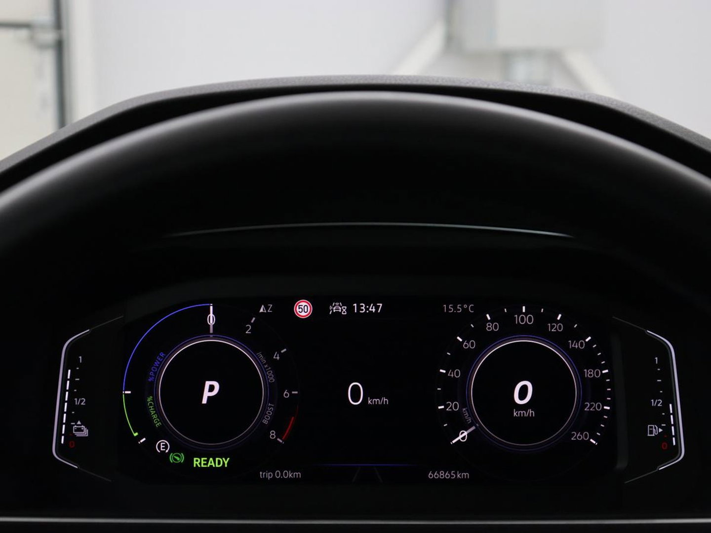 Volkswagen Tiguan 1.4 TSI eHybrid Life Business | SOH 93,8% | Panoramadak | Leder | Stoelverwarming | 360 Camera | Adaptive cruise | Virtual Cockpit | Carplay | Park Assist | Keyless | Navigatie | PHEV | Plug In