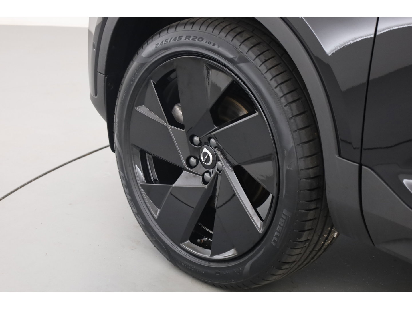 Volvo XC40 2.0 B3 Plus Black Edition | Facelift | 360 camera | Blis | ACC | Carplay | H&K Audio |