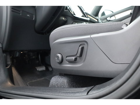 Volvo XC40 2.0 B3 Plus Black Edition | 360 camera | H&K Audio | ACC | Blis | Pixel LED | 20 inch |