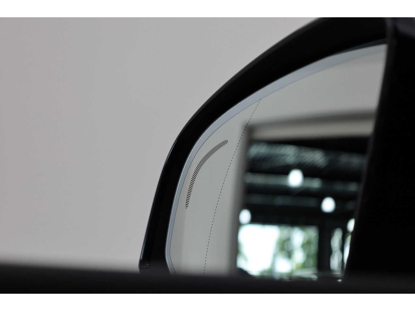 Volvo XC40 2.0 B3 Plus Black Edition | 360 camera | H&K Audio | ACC | Blis | Pixel LED | 20 inch |