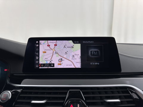 BMW 5 Serie Touring 530i High Executive M-Sportpack (INCL.BTW) Aut. *PANO | HEAD-UP | LEATHER | TOPVIEW | HARMAN/KARDON | FULL-LED | ADAPTIVE-CRUISE | BLINDSPOT | HEATED-COMFORTSEATS | KEYLESS | DAB | DIGI-COCKPIT | PRIVACY-GLASS | SHIFTPADDLE