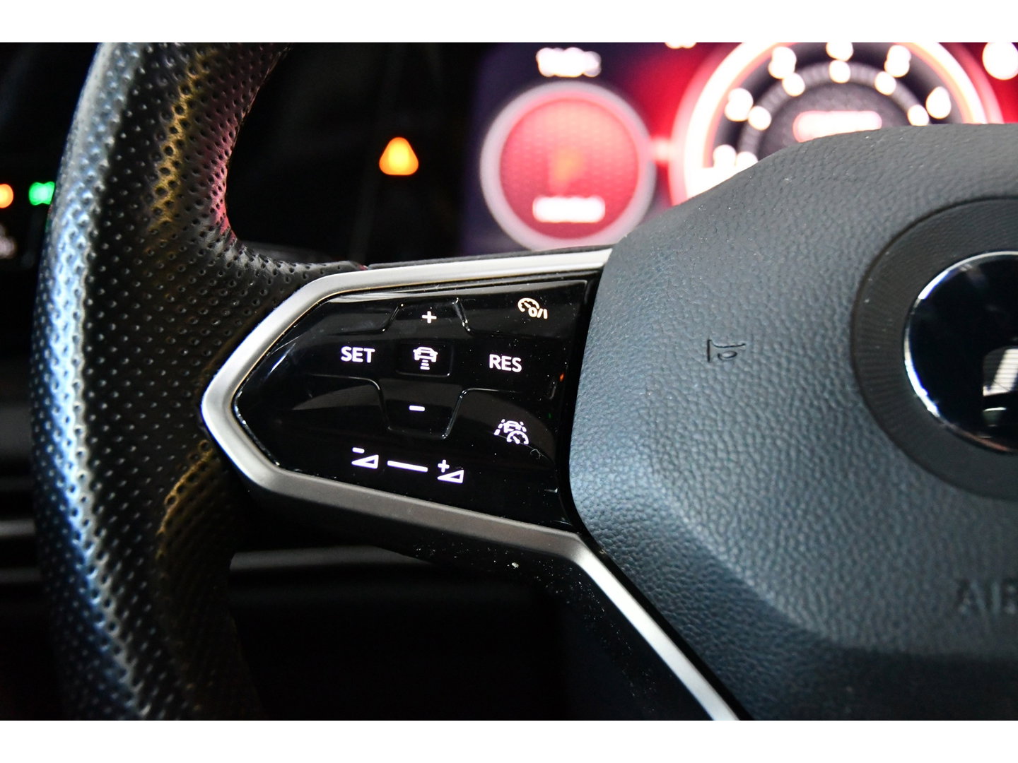 Volkswagen Golf 2.0 TSI GTI