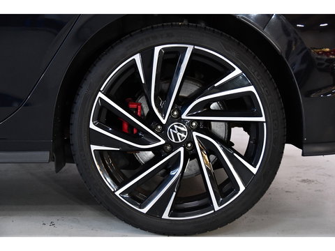 Volkswagen Golf 2.0 TSI GTI