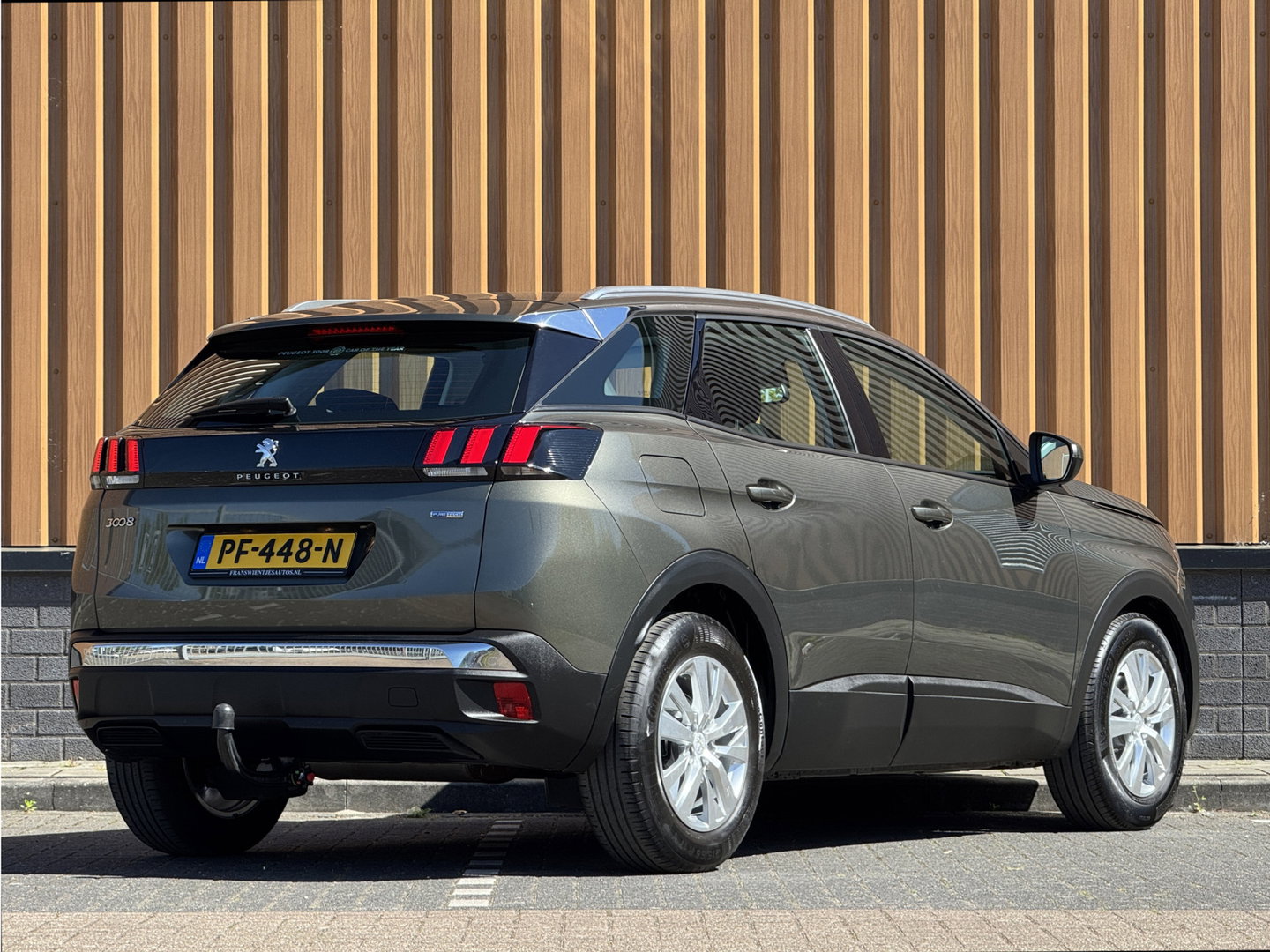 Peugeot 3008 1.2 PureTech Active | Riem Vervangen! | Dealer Onderhouden | Origineel Nederlands | Trekhaak | Apple Carplay | Android Auto | Navigatie | Lane Assist | LED |