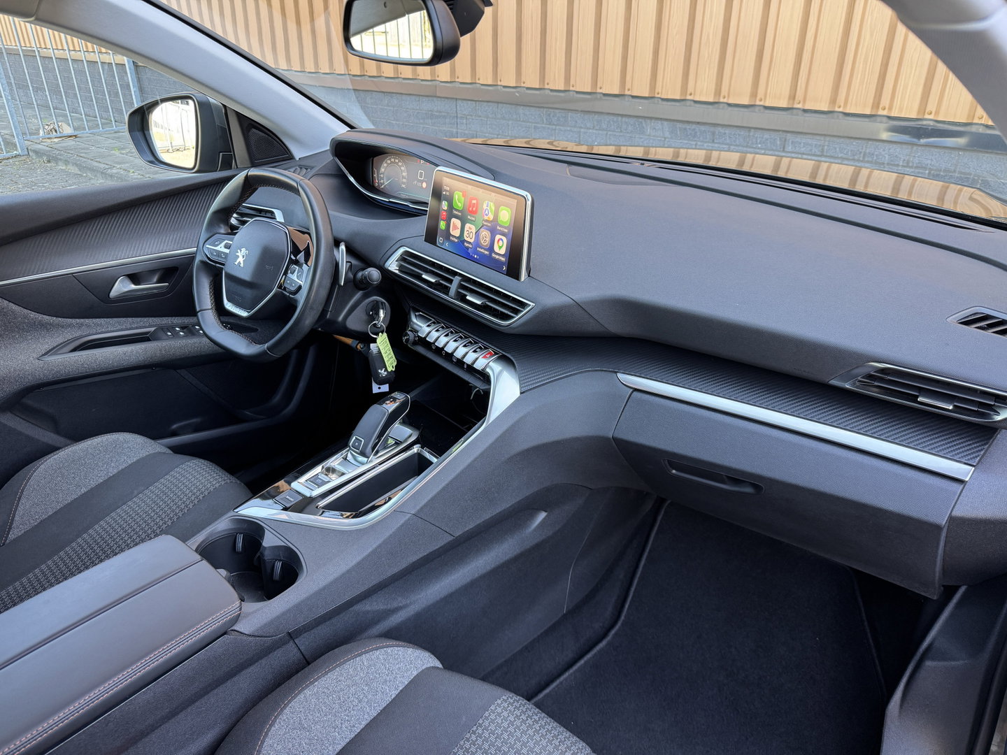 Peugeot 3008 1.2 PureTech Active | Riem Vervangen! | Dealer Onderhouden | Origineel Nederlands | Trekhaak | Apple Carplay | Android Auto | Navigatie | Lane Assist | LED |