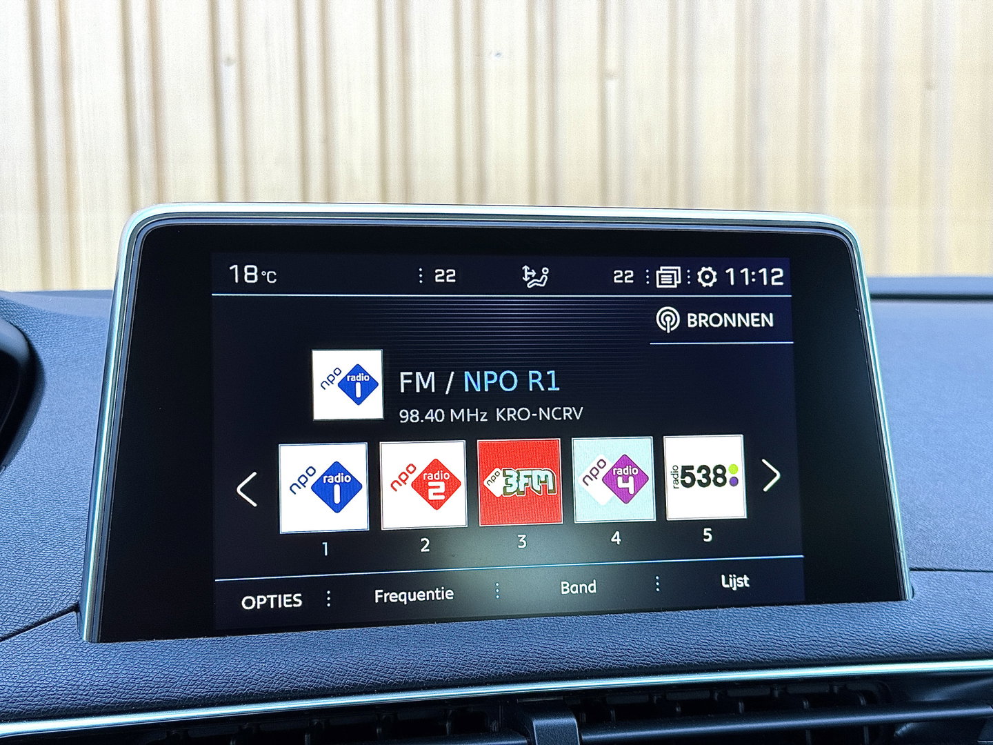 Peugeot 3008 1.2 PureTech Active | Riem Vervangen! | Dealer Onderhouden | Origineel Nederlands | Trekhaak | Apple Carplay | Android Auto | Navigatie | Lane Assist | LED |