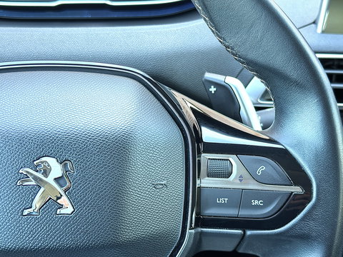 Peugeot 3008 1.2 PureTech Active | Riem Vervangen! | Dealer Onderhouden | Origineel Nederlands | Trekhaak | Apple Carplay | Android Auto | Navigatie | Lane Assist | LED |
