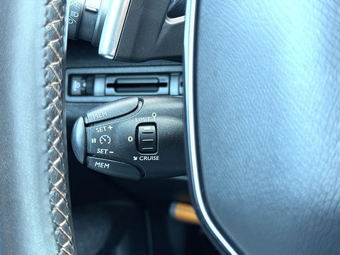 Peugeot 3008 1.2 PureTech Active | Riem Vervangen! | Dealer Onderhouden | Origineel Nederlands | Trekhaak | Apple Carplay | Android Auto | Navigatie | Lane Assist | LED |
