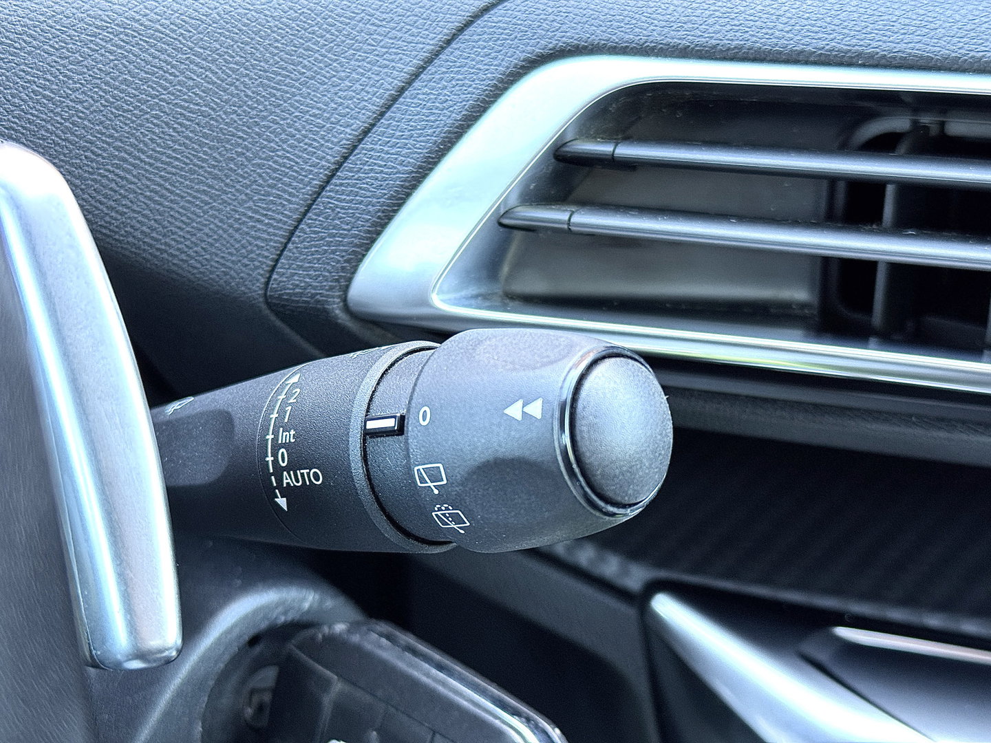 Peugeot 3008 1.2 PureTech Active | Riem Vervangen! | Dealer Onderhouden | Origineel Nederlands | Trekhaak | Apple Carplay | Android Auto | Navigatie | Lane Assist | LED |