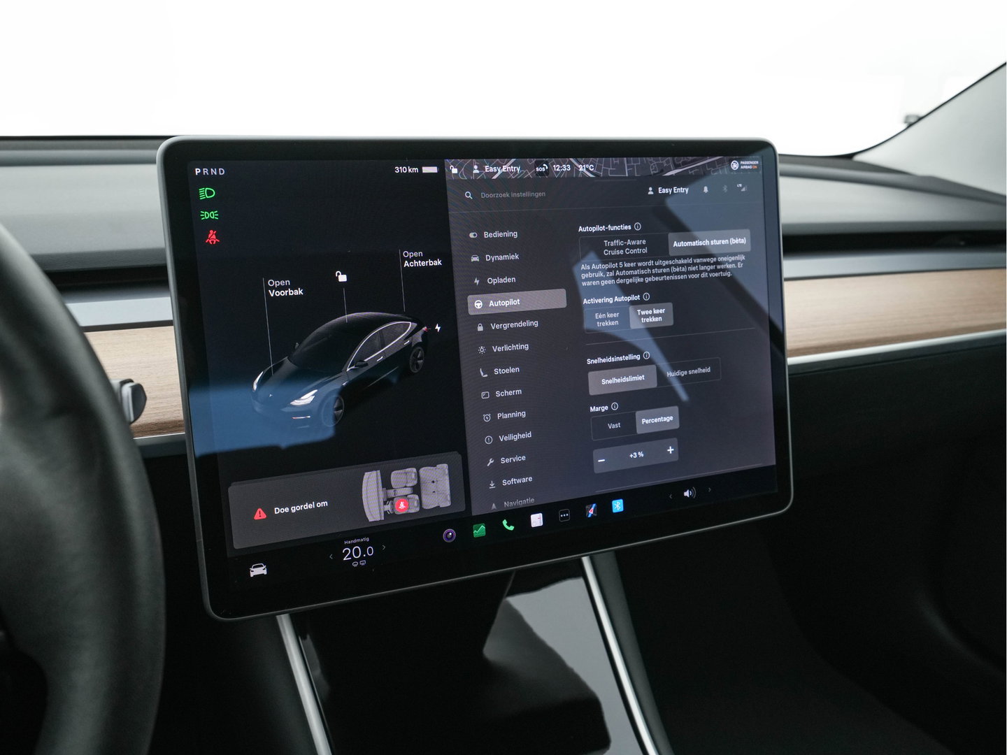 Tesla Model 3 Standard RWD Plus 60 kWh [ 3-Fase-11kW ] {SOH-84%} (INCL-BTW) Aut. *PANO | AUTO-PILOT | LEATHER | KEYLESS | FULL-LED | MEMORY-PACK | SURROUND-VIEW | DAB | CARPLAY | DIGI-COCKPIT | LANE-ASSIST | COMFORT-SEATS | 18"ALU*
