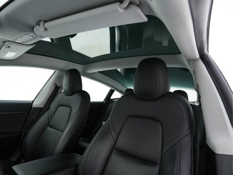 Tesla Model 3 Standard RWD Plus 60 kWh [ 3-Fase-11kW ] {SOH-84%} (INCL-BTW) Aut. *PANO | AUTO-PILOT | LEATHER | KEYLESS | FULL-LED | MEMORY-PACK | SURROUND-VIEW | DAB | CARPLAY | DIGI-COCKPIT | LANE-ASSIST | COMFORT-SEATS | 18"ALU*