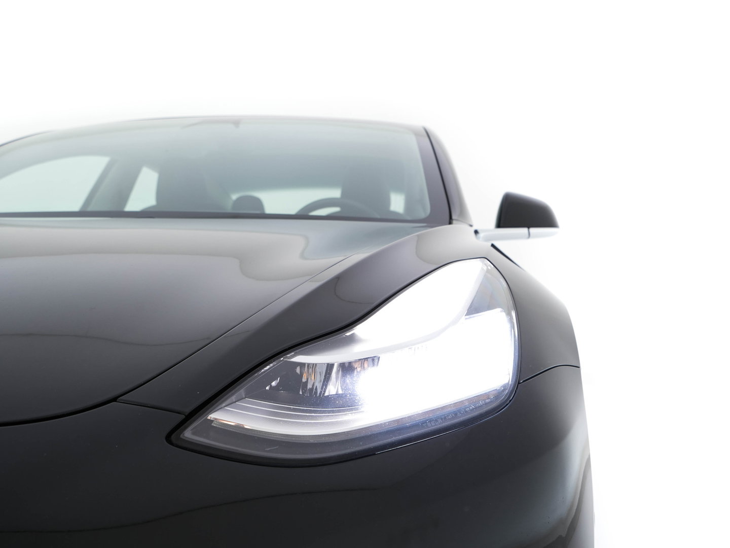 Tesla Model 3 Standard RWD Plus 60 kWh [ 3-Fase-11kW ] {SOH-84%} (INCL-BTW) Aut. *PANO | AUTO-PILOT | LEATHER | KEYLESS | FULL-LED | MEMORY-PACK | SURROUND-VIEW | DAB | CARPLAY | DIGI-COCKPIT | LANE-ASSIST | COMFORT-SEATS | 18"ALU*