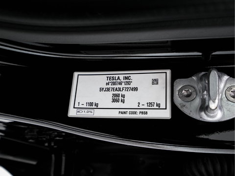 Tesla Model 3 Standard RWD Plus 60 kWh [ 3-Fase-11kW ] {SOH-84%} (INCL-BTW) Aut. *PANO | AUTO-PILOT | LEATHER | KEYLESS | FULL-LED | MEMORY-PACK | SURROUND-VIEW | DAB | CARPLAY | DIGI-COCKPIT | LANE-ASSIST | COMFORT-SEATS | 18"ALU*