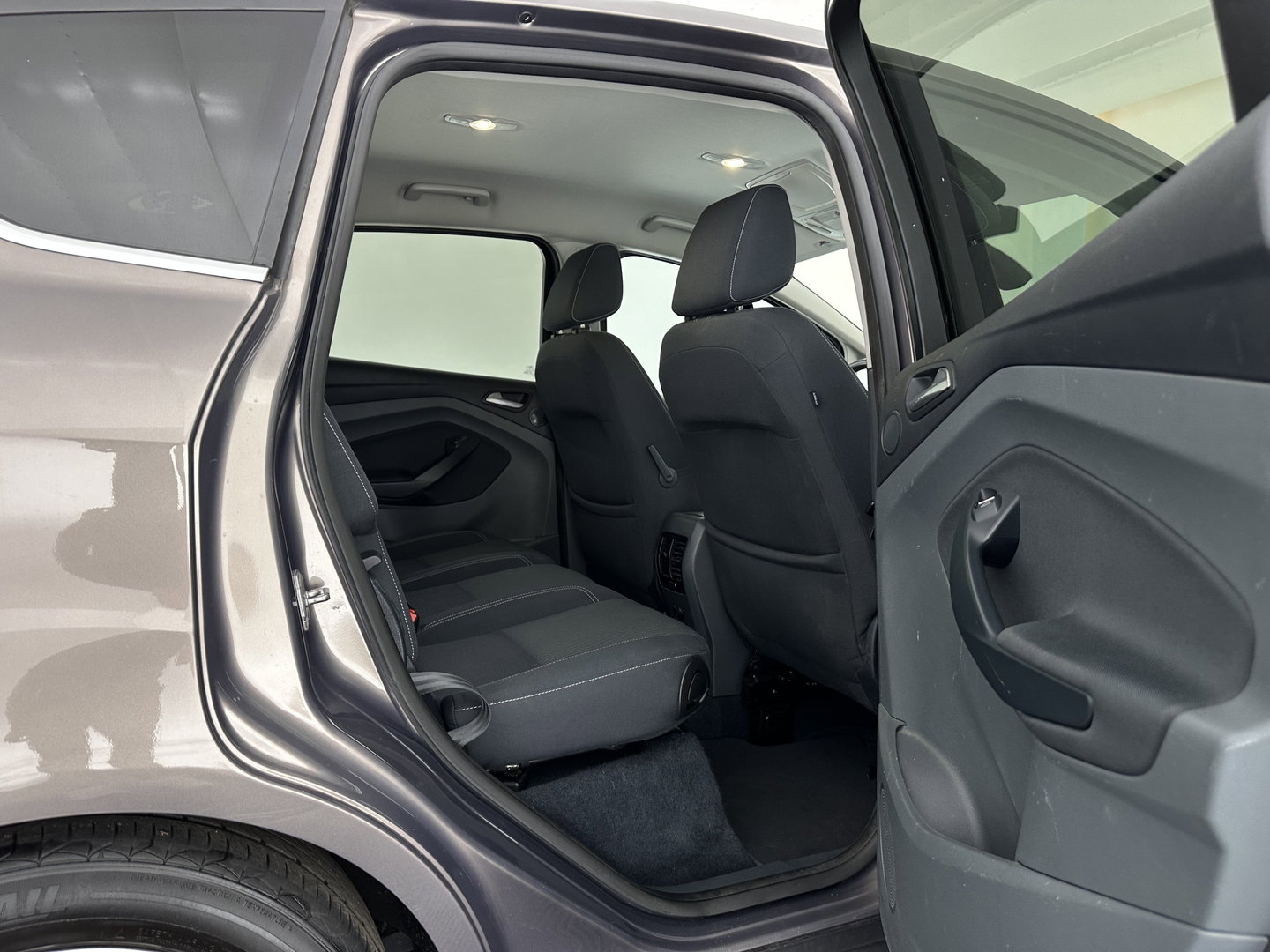 Ford C-MAX 2.0 TDCi Titanium *NAVI-FULLMAP | COMFORT-SEATS | ECC | KEYLESS | PDC | CRUISE | PRIVACY-GLASS | TOWBAR | 17''ALU*