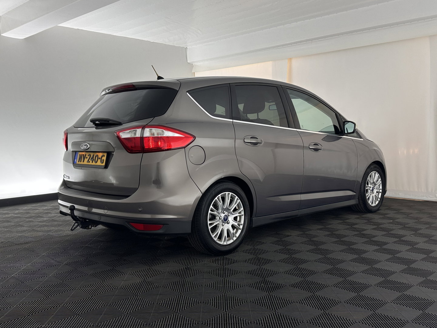 Ford C-MAX 2.0 TDCi Titanium *NAVI-FULLMAP | COMFORT-SEATS | ECC | KEYLESS | PDC | CRUISE | PRIVACY-GLASS | TOWBAR | 17''ALU*