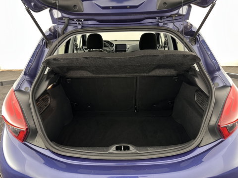 Peugeot 208 1.6 BlueHDi GT-line *LEATHER-FABRIC | SPORT-SEATS | CARPLAY | PRIVACY-GLASS | ECC | PDC | CRUISE | 17''ALU*