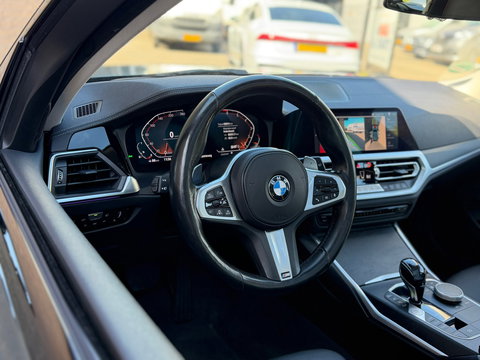 BMW 3 Serie Touring 330i High Exe Pano|Leder|Harman&Kardon|Memory|Carplay|Keyless|Camera
