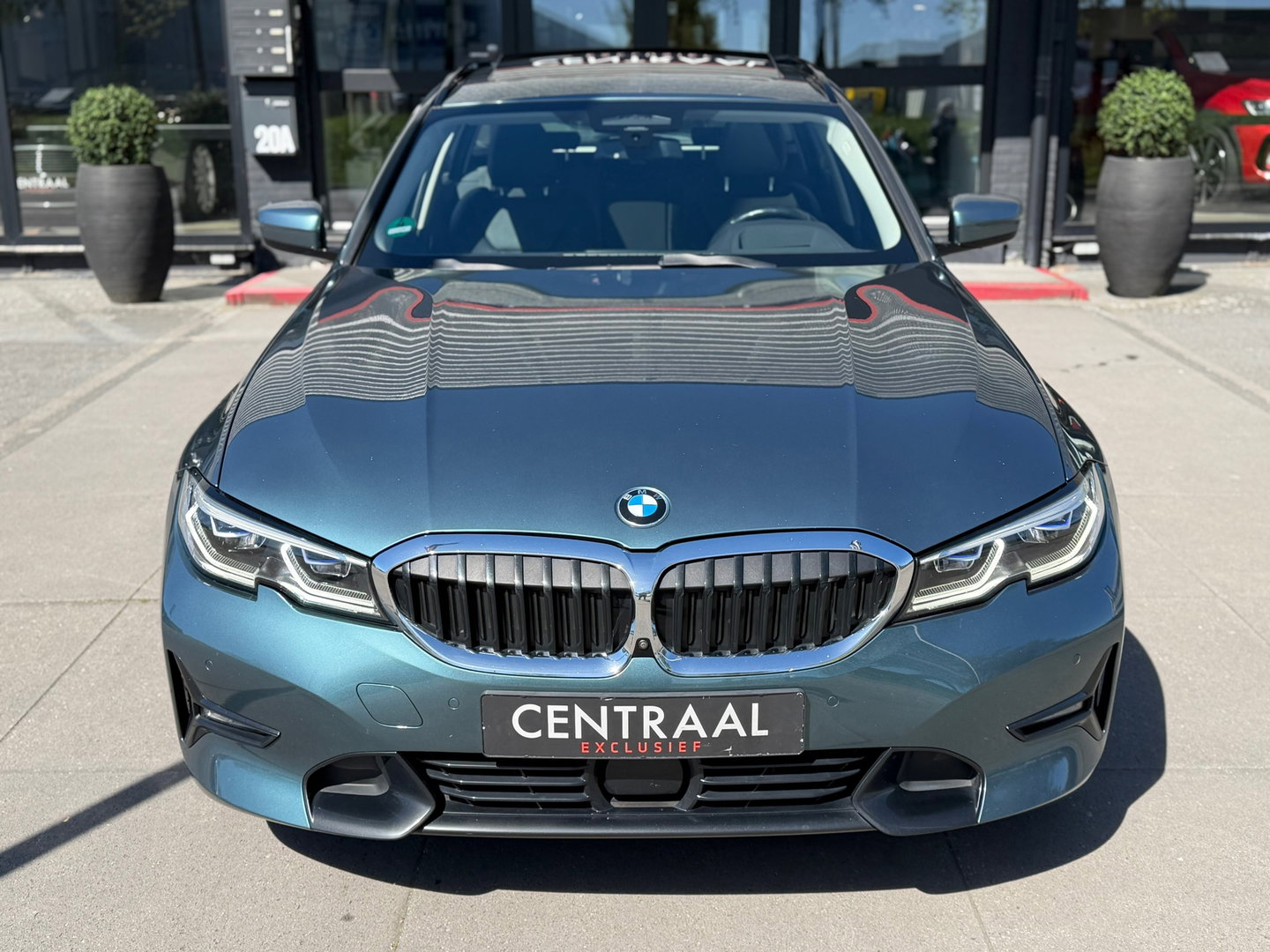 BMW 3 Serie Touring 330i High Exe Pano|Leder|Harman&Kardon|Memory|Carplay|Keyless|Camera