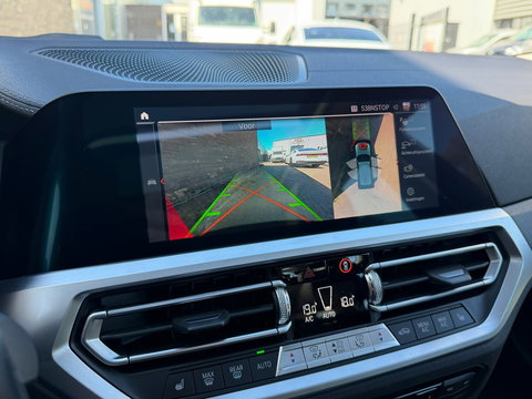 BMW 3 Serie Touring 330i High Exe Pano|Leder|Harman&Kardon|Memory|Carplay|Keyless|Camera