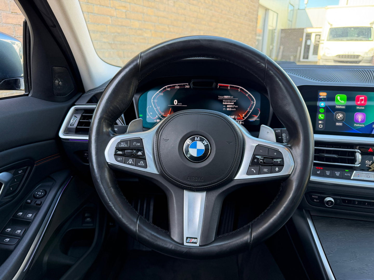BMW 3 Serie Touring 330i High Exe Pano|Leder|Harman&Kardon|Memory|Carplay|Keyless|Camera