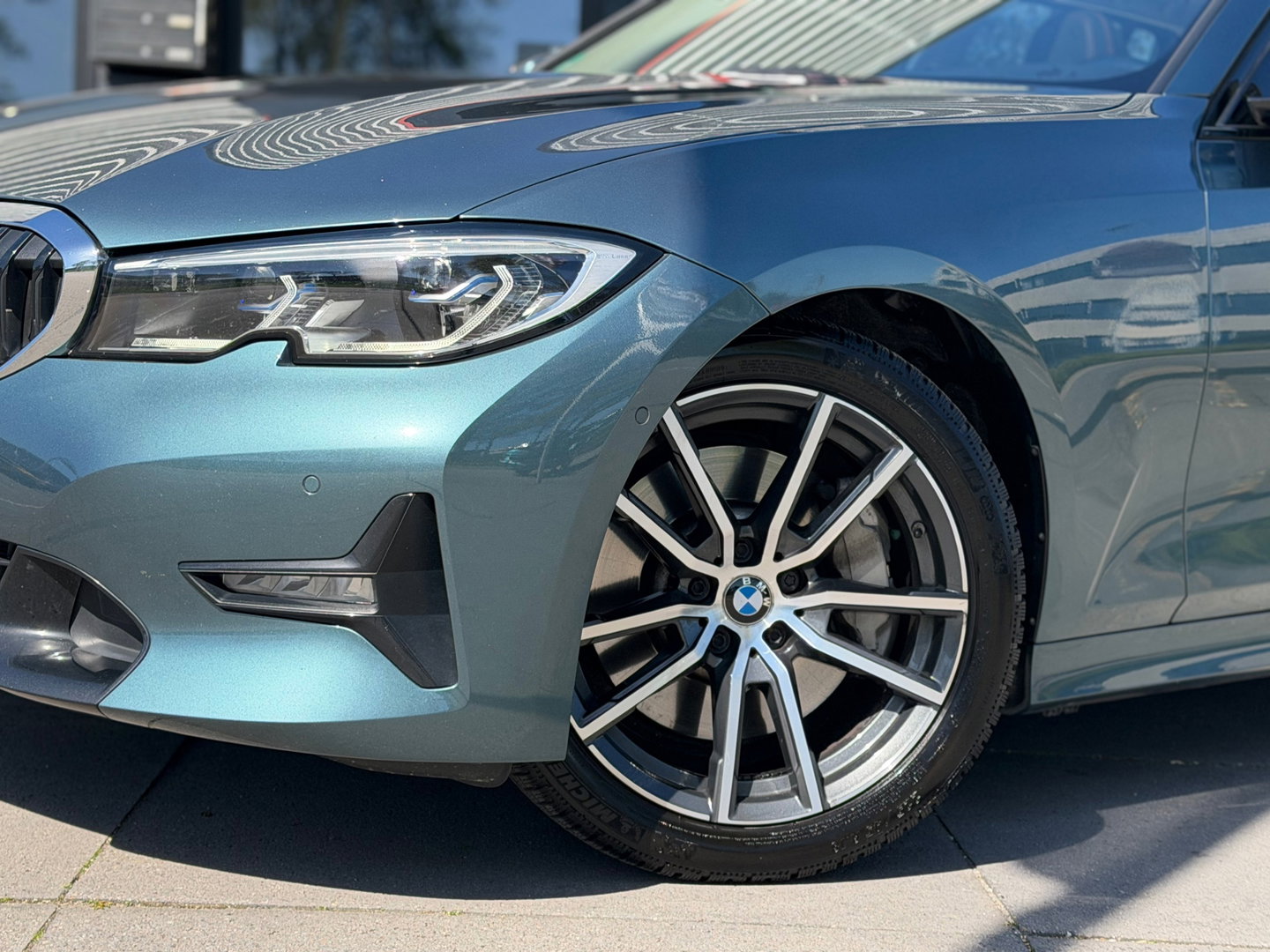 BMW 3 Serie Touring 330i High Exe Pano|Leder|Harman&Kardon|Memory|Carplay|Keyless|Camera