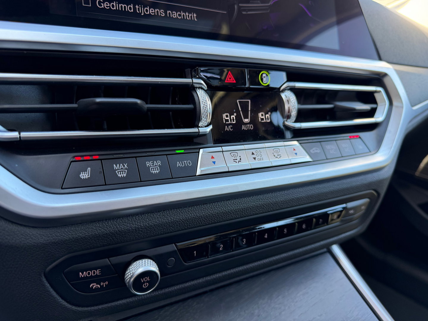 BMW 3 Serie Touring 330i High Exe Pano|Leder|Harman&Kardon|Memory|Carplay|Keyless|Camera
