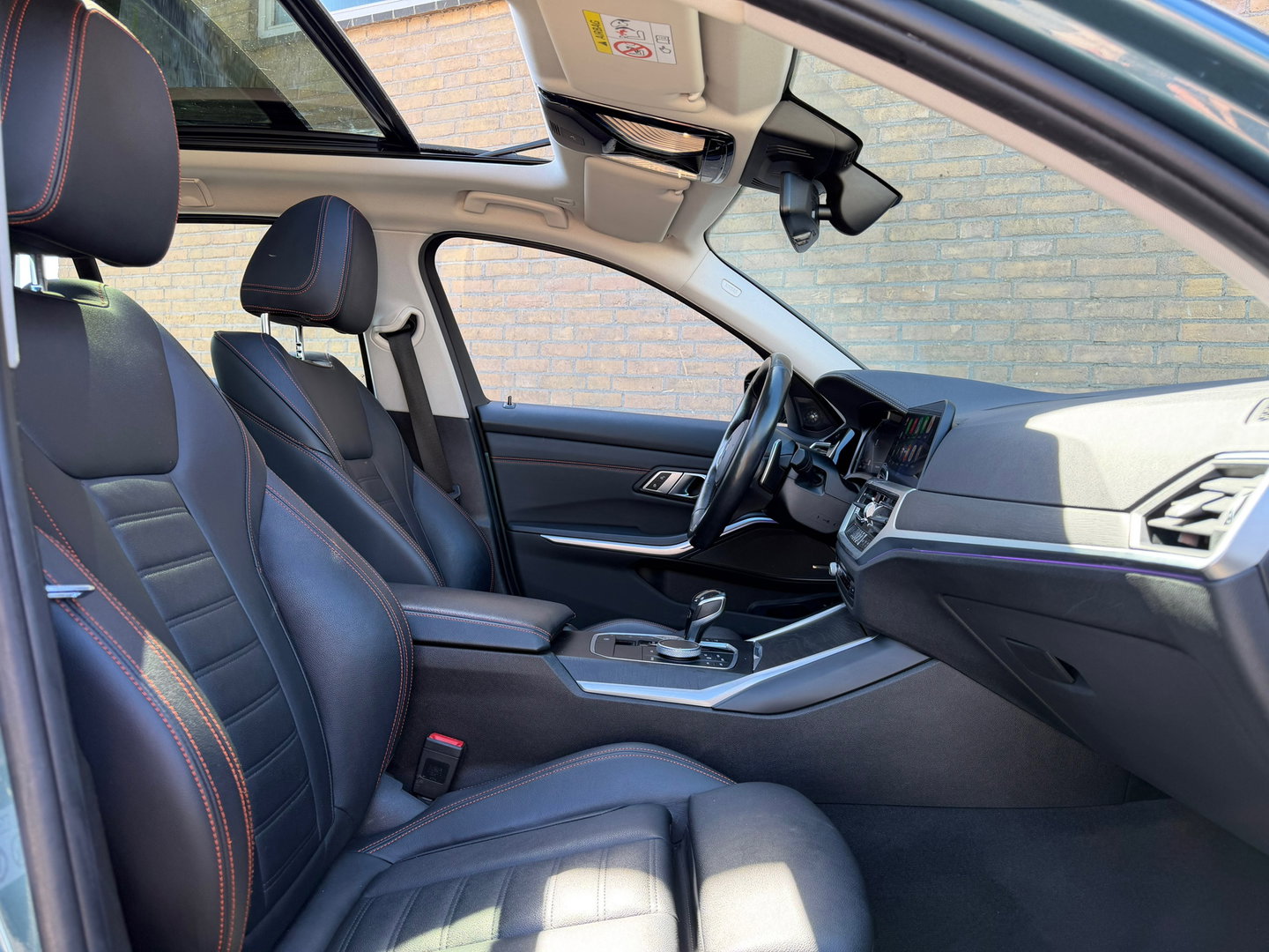 BMW 3 Serie Touring 330i High Exe Pano|Leder|Harman&Kardon|Memory|Carplay|Keyless|Camera