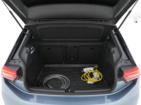 Volkswagen ID.3 Pro 58 kWh [ 3-Fase ] (INCL.BTW) *PANO | HEAD-UP | ADAPTIVE-CRUISE | BLINDSPOT | FULL-LED | HEATED-COMFORTSEATS | CAMERA | DIGI-COCKPIT | AMBIENT-LIGHT | DAB | PRIVACY-GLASS | CARPLAY | NAVI-FULLMAP | ECC | PDC*