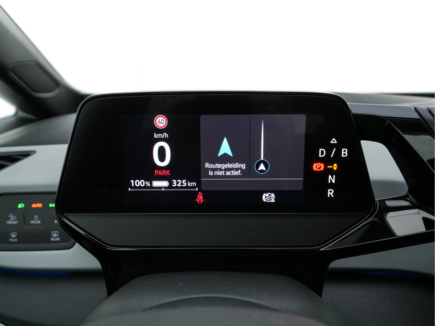 Volkswagen ID.3 Pro 58 kWh [ 3-Fase ] (INCL.BTW) *PANO | HEAD-UP | ADAPTIVE-CRUISE | BLINDSPOT | FULL-LED | HEATED-COMFORTSEATS | CAMERA | DIGI-COCKPIT | AMBIENT-LIGHT | DAB | PRIVACY-GLASS | CARPLAY | NAVI-FULLMAP | ECC | PDC*