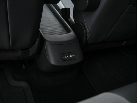 Volkswagen ID.3 Pro 58 kWh [ 3-Fase ] (INCL.BTW) *PANO | HEAD-UP | ADAPTIVE-CRUISE | BLINDSPOT | FULL-LED | HEATED-COMFORTSEATS | CAMERA | DIGI-COCKPIT | AMBIENT-LIGHT | DAB | PRIVACY-GLASS | CARPLAY | NAVI-FULLMAP | ECC | PDC*