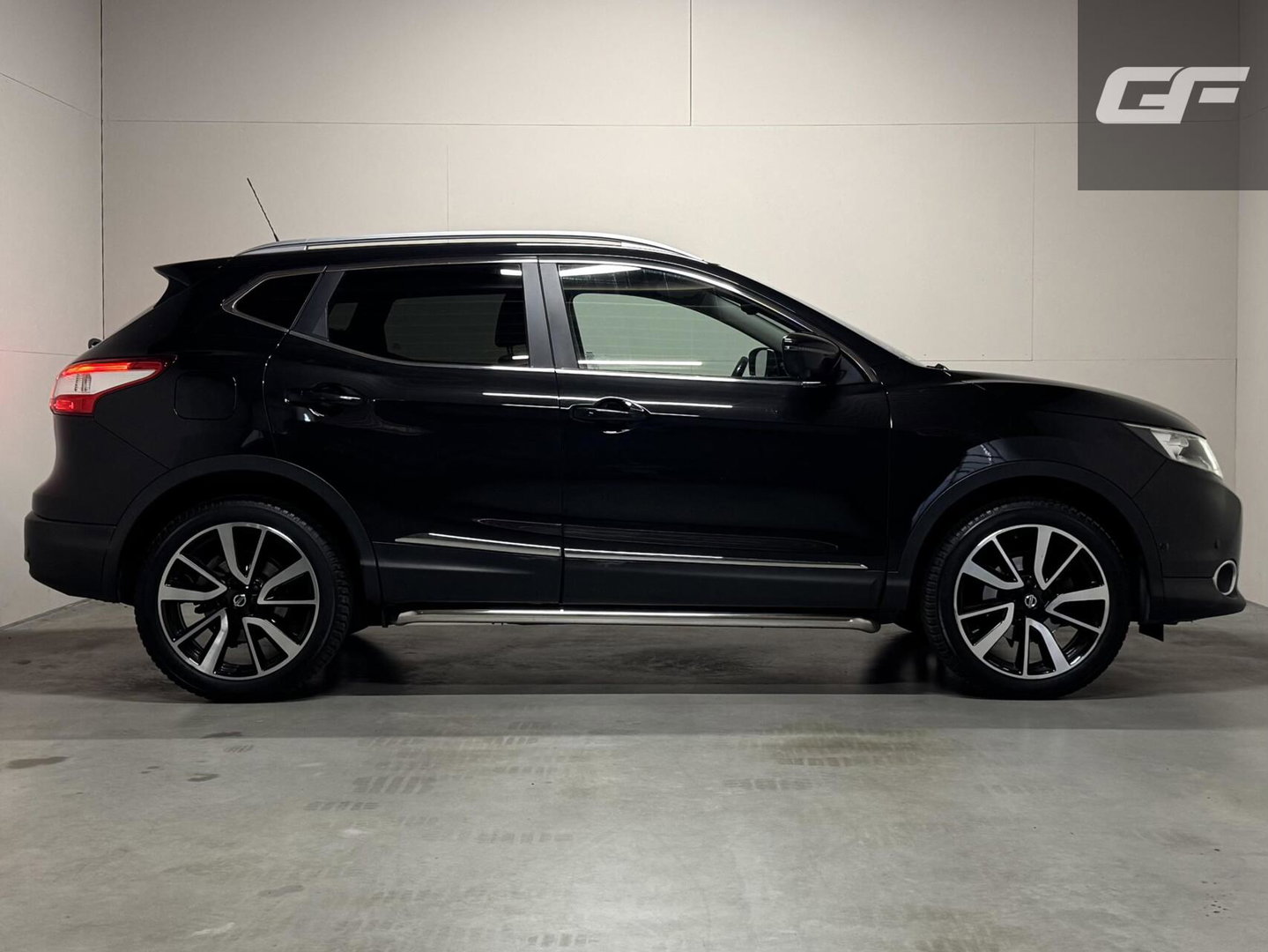 Nissan QASHQAI 1.6 Pano Camera Leer Trekh. Stoelv. NAP
