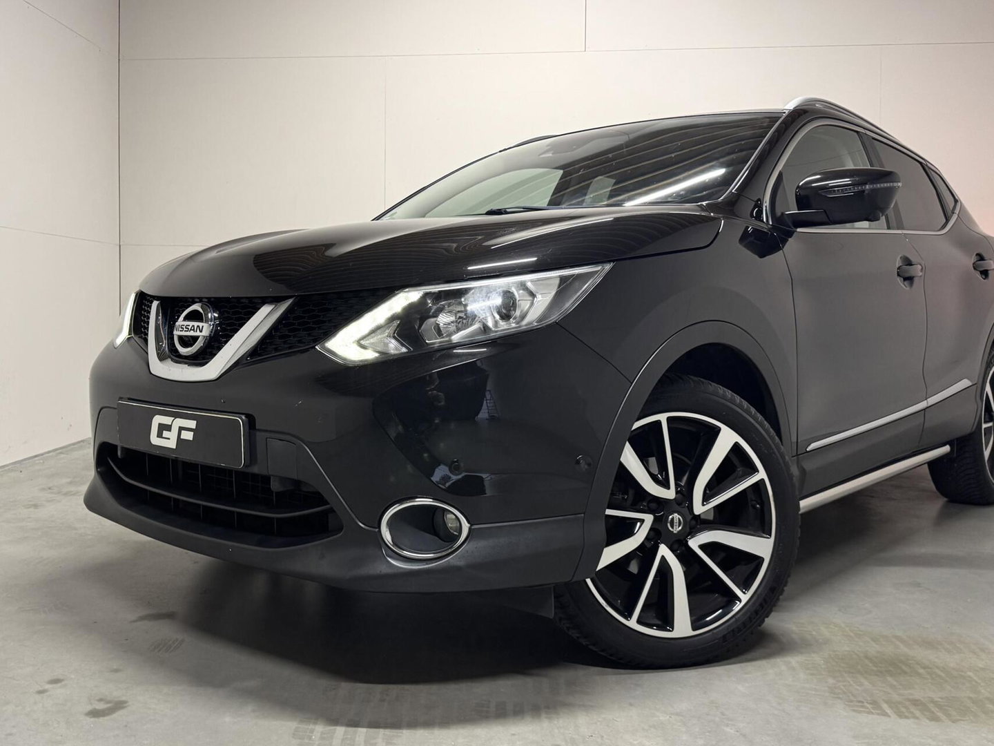 Nissan QASHQAI 1.6 Tekna Pano Camera Leer Trekh. Stoelv. NAP