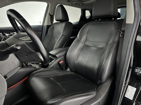 Nissan QASHQAI 1.6 Pano Camera Leer Trekh. Stoelv. NAP