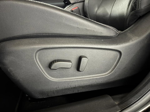 Nissan QASHQAI 1.6 Pano Camera Leer Trekh. Stoelv. NAP