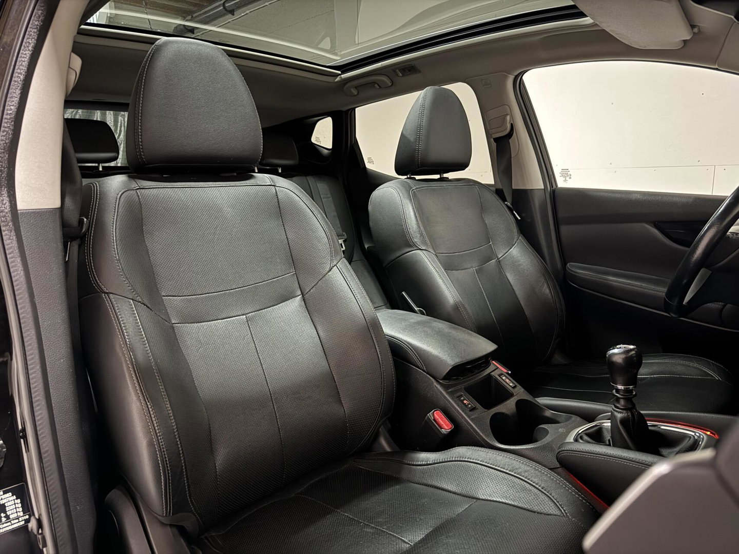 Nissan QASHQAI 1.6 Pano Camera Leer Trekh. Stoelv. NAP