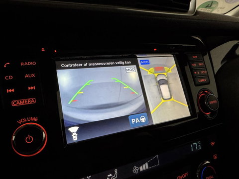 Nissan QASHQAI 1.6 Pano Camera Leer Trekh. Stoelv. NAP