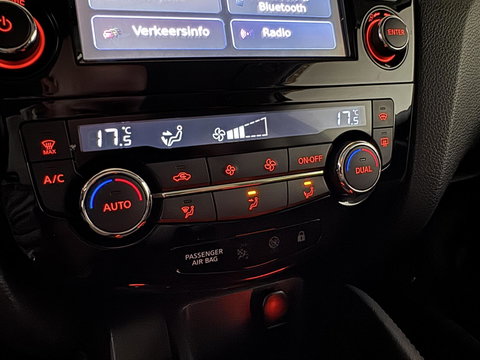 Nissan QASHQAI 1.6 Pano Camera Leer Trekh. Stoelv. NAP